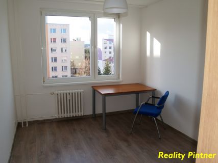 PRONÁJEM zrekonstruovaného bytu 3+1/L v Příbrami V - Zdaboři - Drkolnov