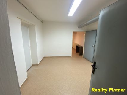 PRONÁJEM kanceláře 24,3 m2 v Příbrami V - Zdaboři